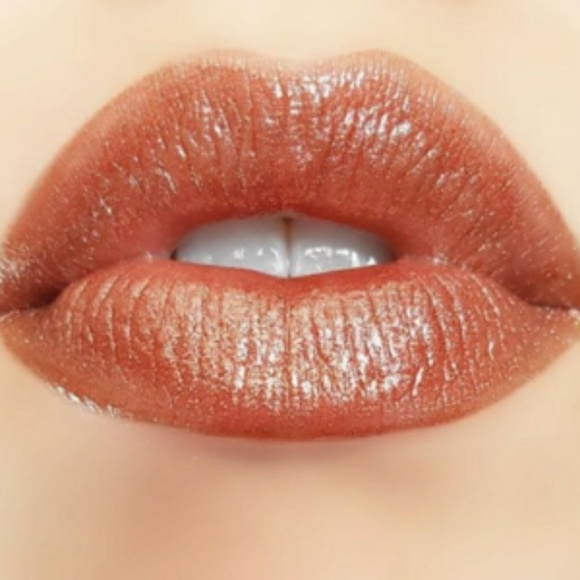 NEW Luna by Luna Mineral Lipgloss in Titania - Picture 5 of 6